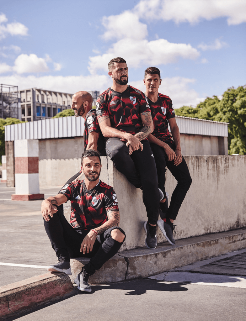 River - Adidas River - Adidas