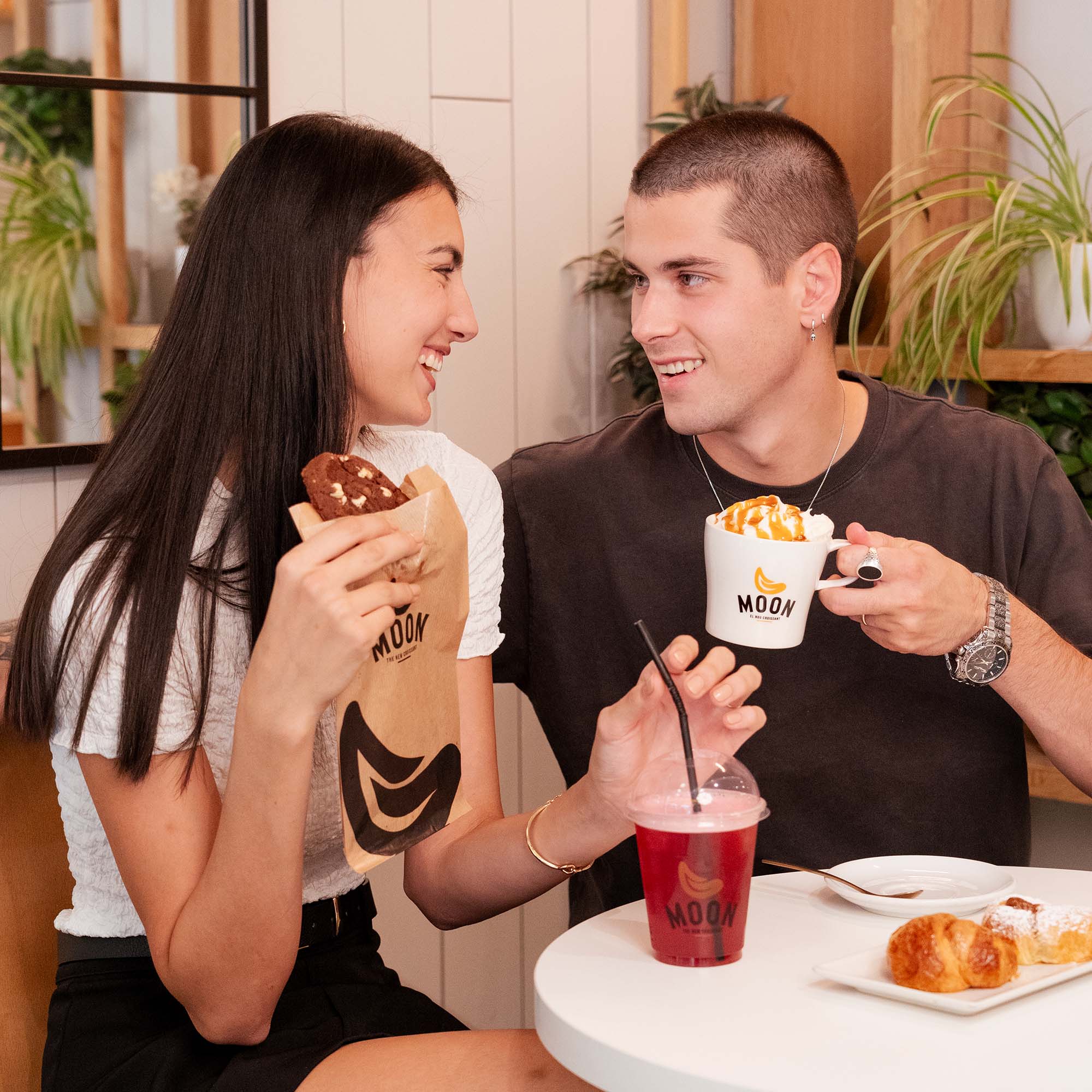 Moon Fotografía para cadena de FRAPPES SMOOTHIES MOONS MINI MOONS MERCHANDISE