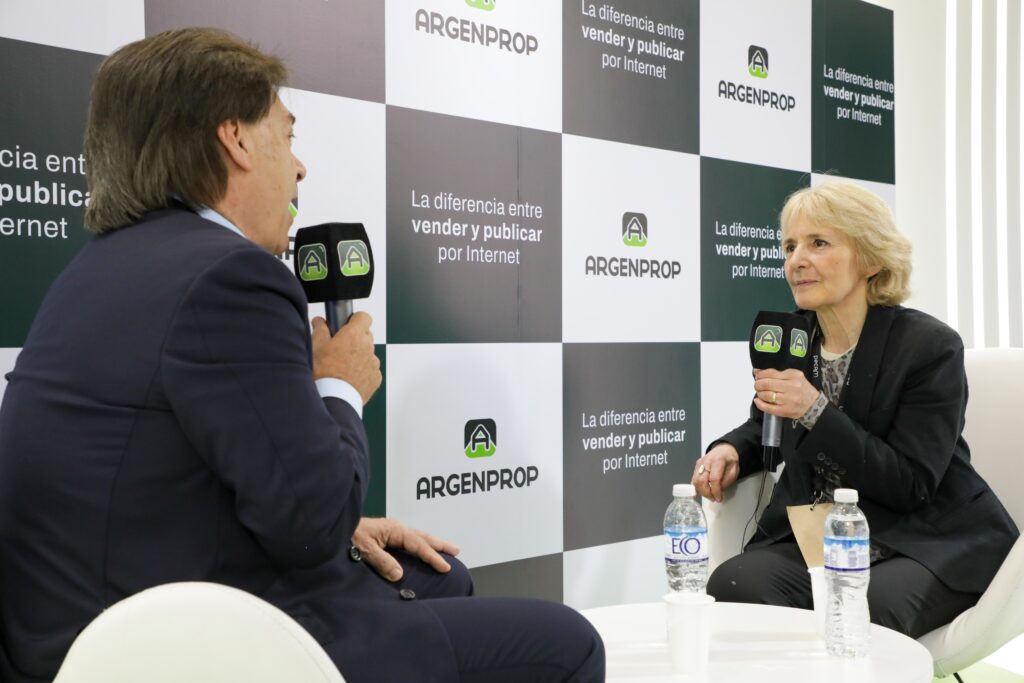 Argenoprop en el evento de Expo Real Estate Argentina 2024 en el Hilton con participación de un stand con cobertura de evento Argenoprop en el evento de Expo Real Estate Argentina 2024 en el Hilton con participación de un stand con cobertura de evento