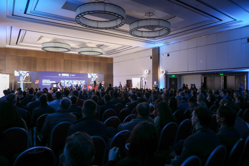 Argenoprop en el evento de Expo Real Estate Argentina 2024 en el Hilton con participación de un stand con cobertura de evento Argenoprop en el evento de Expo Real Estate Argentina 2024 en el Hilton con participación de un stand con cobertura de evento