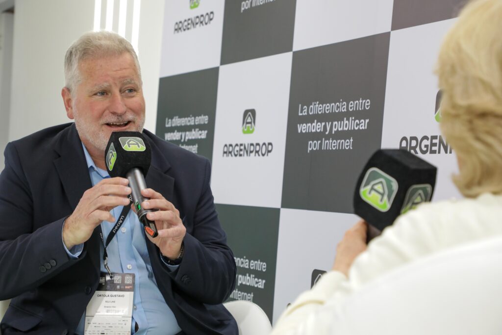 Argenoprop en el evento de Expo Real Estate Argentina 2024 en el Hilton con participación de un stand con cobertura de evento Argenoprop en el evento de Expo Real Estate Argentina 2024 en el Hilton con participación de un stand con cobertura de evento