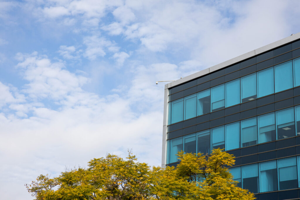 Oficinas comerciales de Grupo Ayudin fotografía comercial para el sitio web realizado por agencia de Marketing Digital Profesional Oficinas comerciales de Grupo Ayudin fotografía comercial para el sitio web realizado por agencia de Marketing Digital Profesional