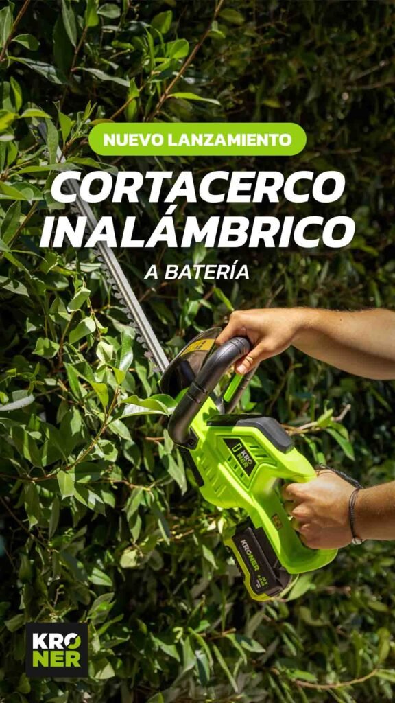 KRO_JARDIN_Cortacerco_01 Placa del cortacerco inalámbrico a batería Kroner podando un cerco vivo